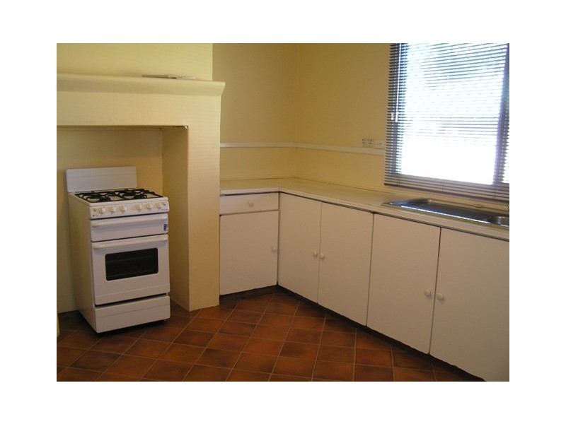 39 Ewart Street, Midvale WA 6056