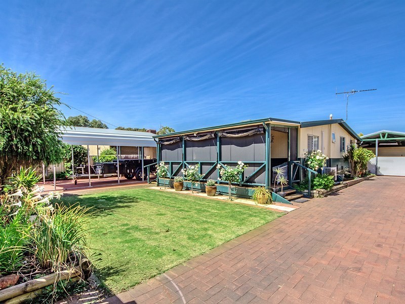 4 John Street, Middle Swan WA 6056