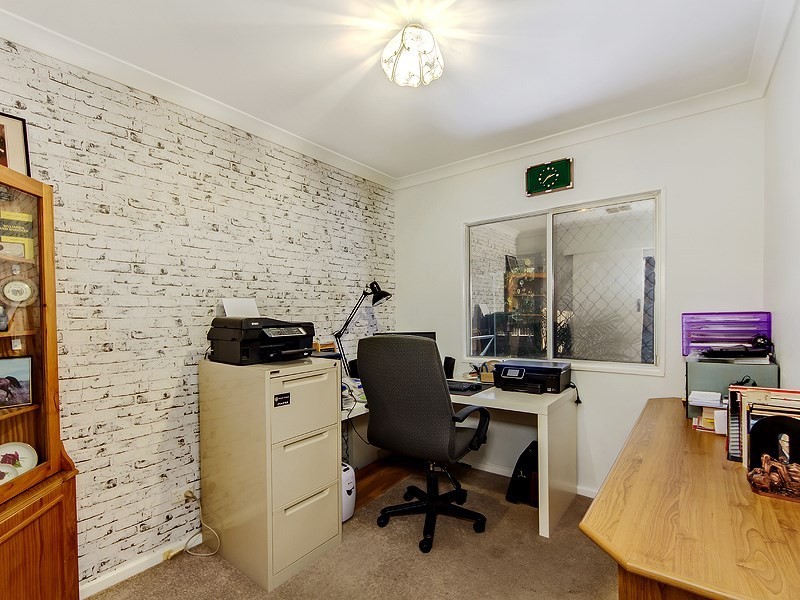 4 John Street, Middle Swan WA 6056