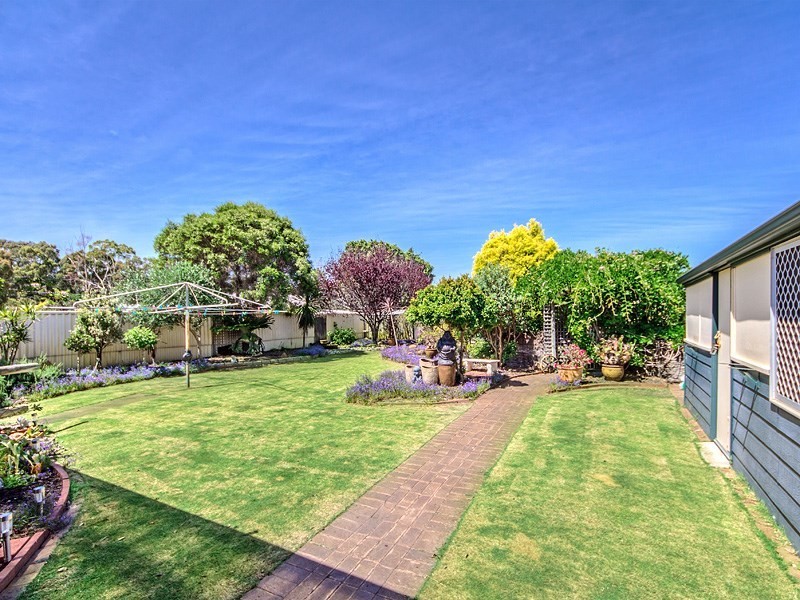 4 John Street, Middle Swan WA 6056