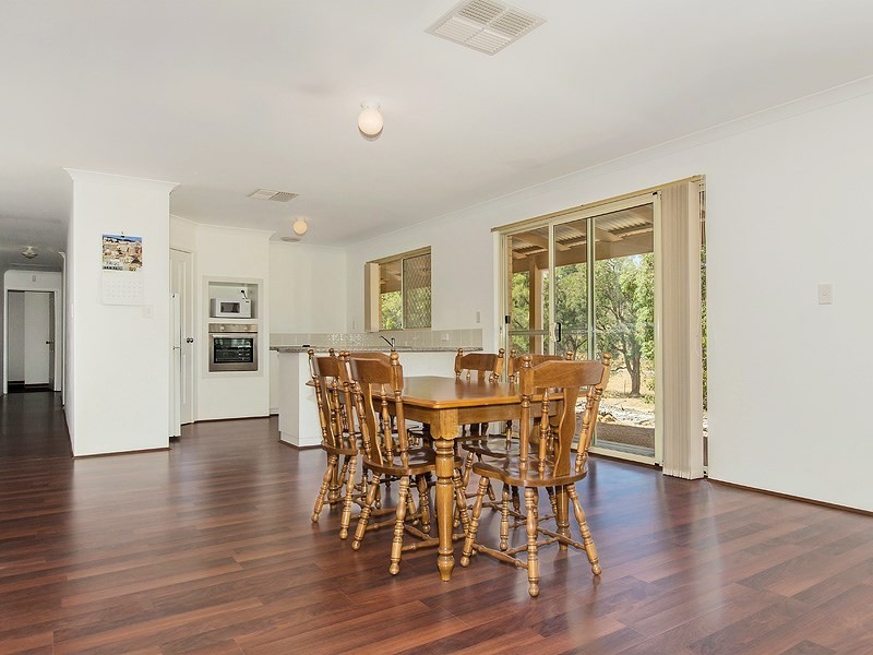 40 Barcelona Drive, Brigadoon WA 6069