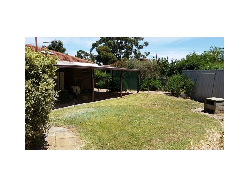 27 Wortley Road, Greenmount WA 6056