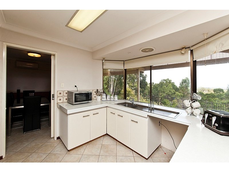 15 Boorabilla Way, Greenmount WA 6056