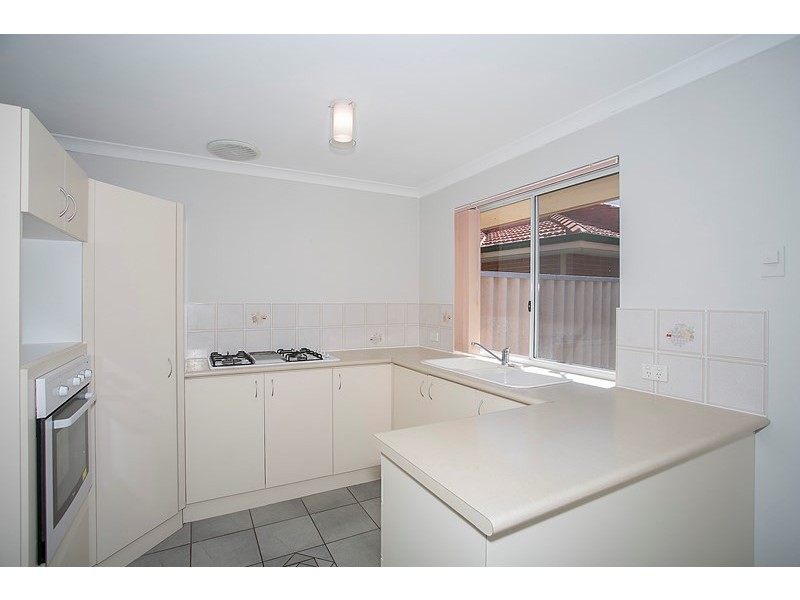 15/11 Elvire Street, Viveash WA 6056