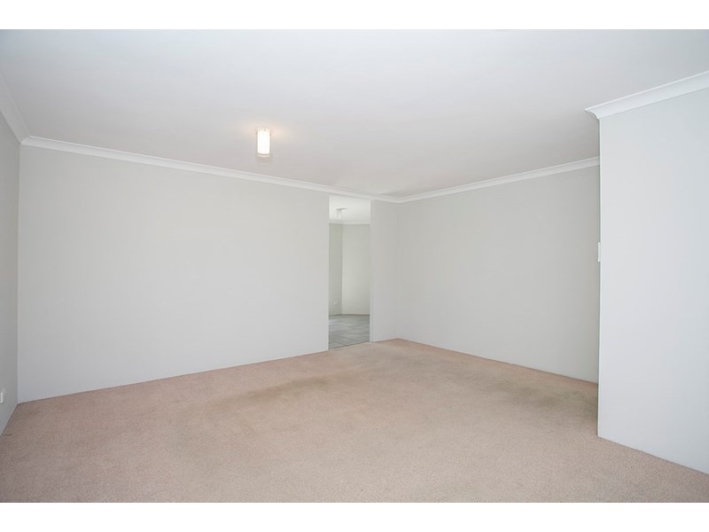 15/11 Elvire Street, Viveash WA 6056