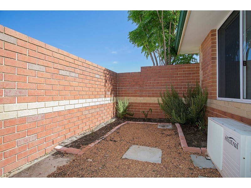 15/11 Elvire Street, Viveash WA 6056