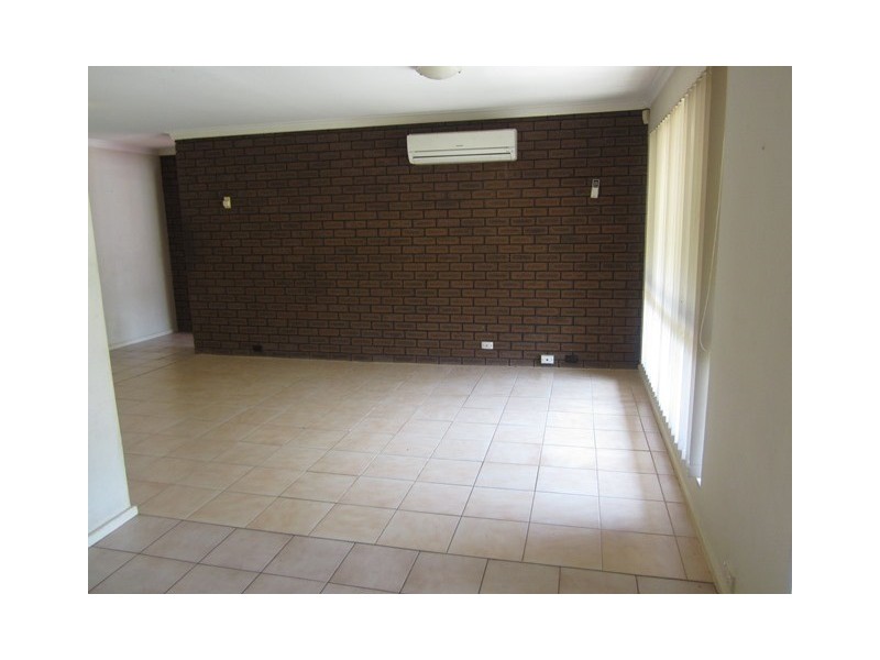 182 Clayton Street, Bellevue WA 6056