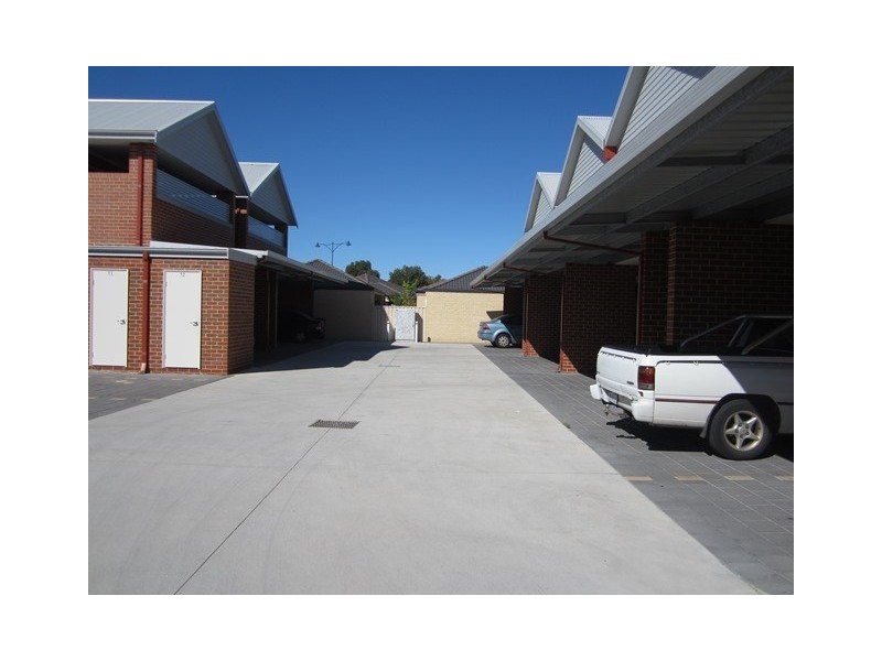 6/6 Sampson Close, Midland WA 6056