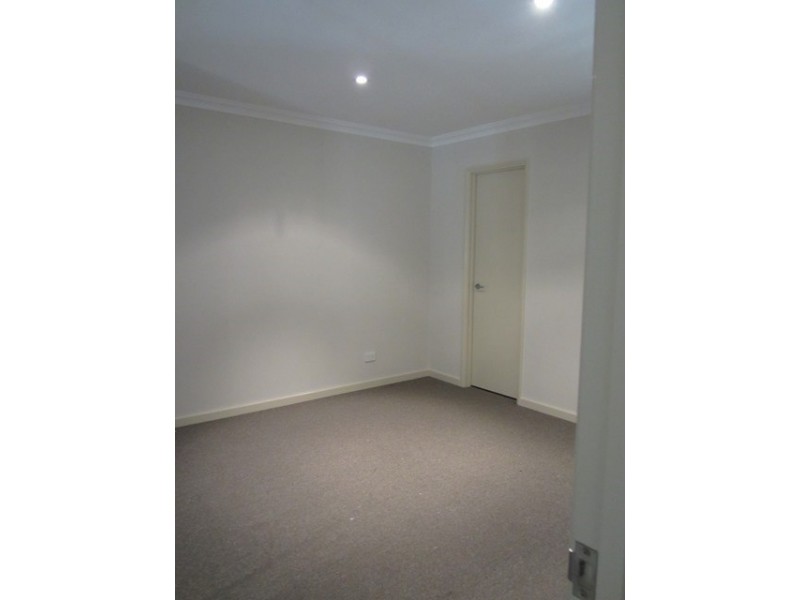 6/6 Sampson Close, Midland WA 6056