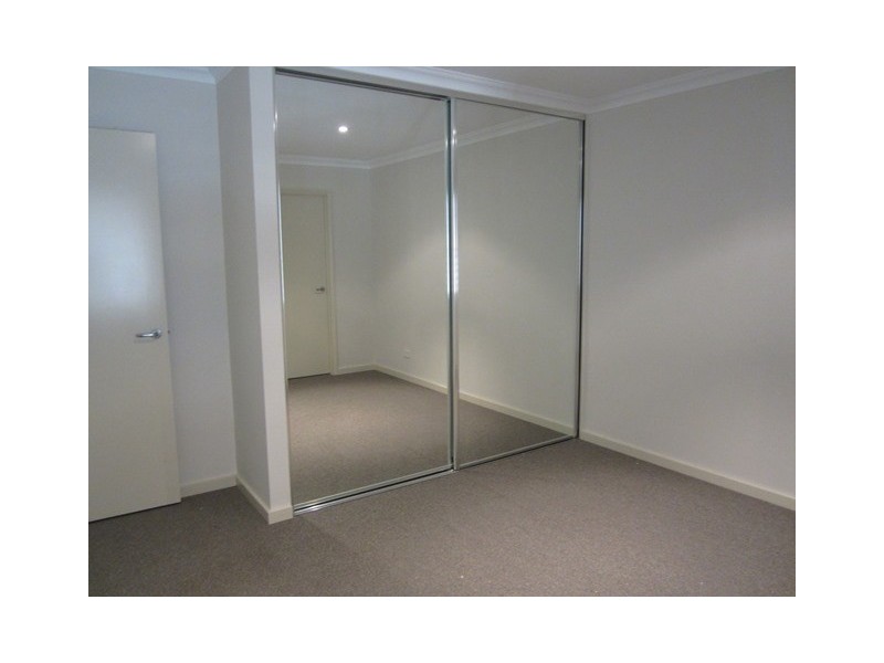 6/6 Sampson Close, Midland WA 6056