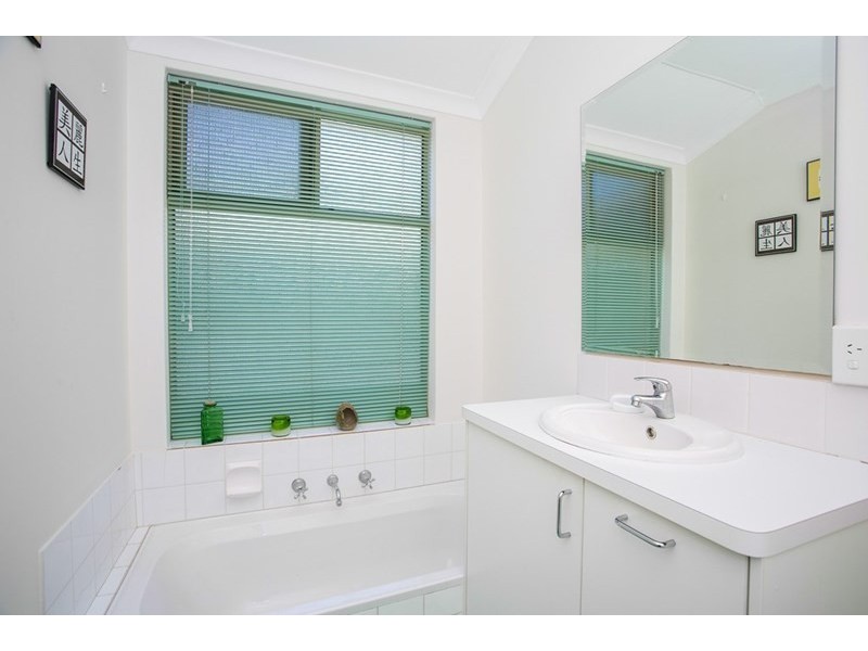 55 Markham Way, Swan View WA 6056