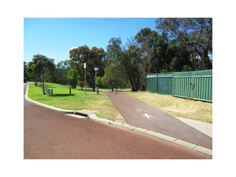 8 Laurina Way, Jane Brook WA 6056