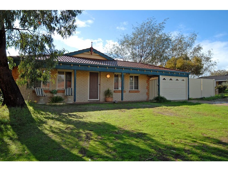 7 Trusty Grove, Stratton WA 6056