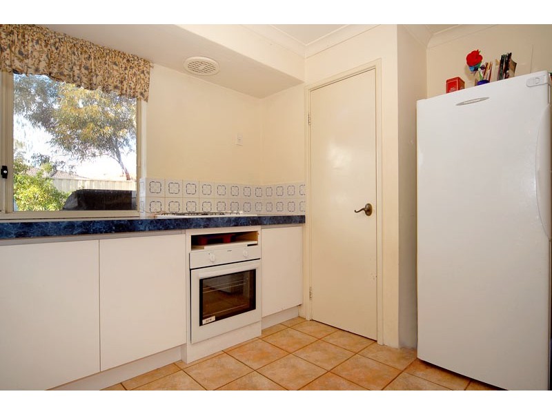 7 Trusty Grove, Stratton WA 6056