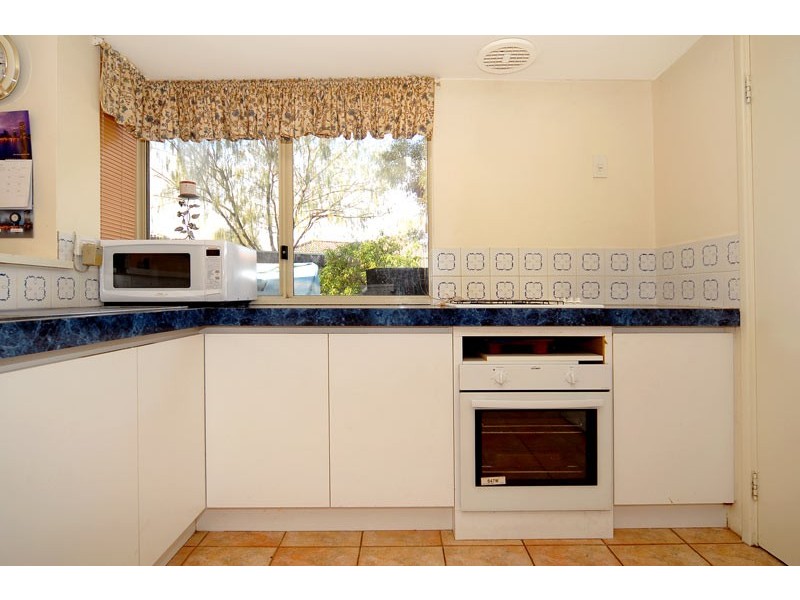 7 Trusty Grove, Stratton WA 6056