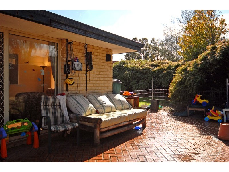 7 Trusty Grove, Stratton WA 6056