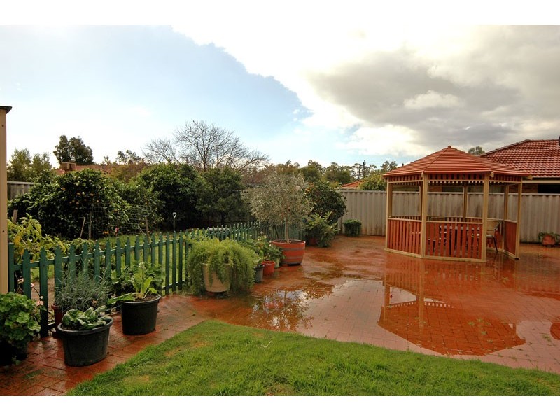 48 Avon Crescent, Viveash WA 6056