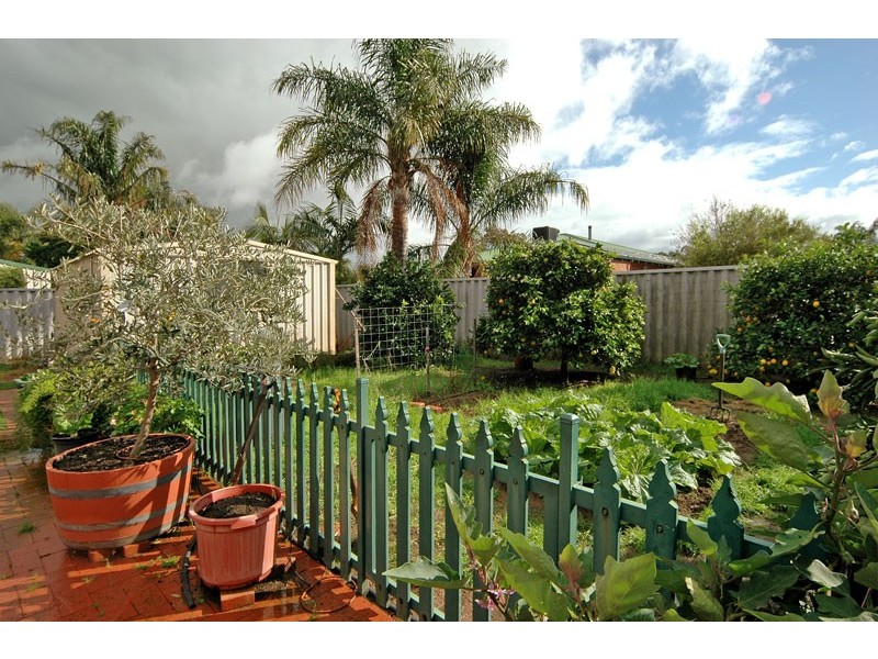 48 Avon Crescent, Viveash WA 6056