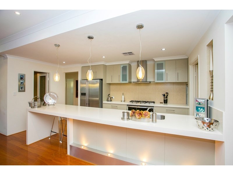 6 Colorino Avenue, Caversham WA 6055