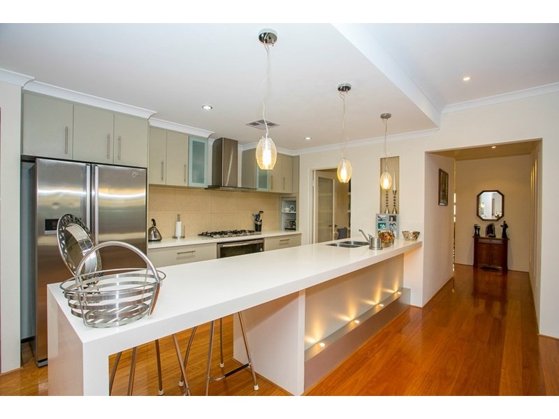 6 Colorino Avenue, Caversham WA 6055