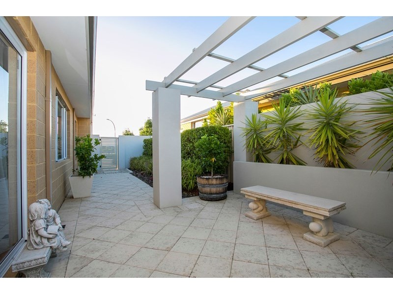 6 Colorino Avenue, Caversham WA 6055