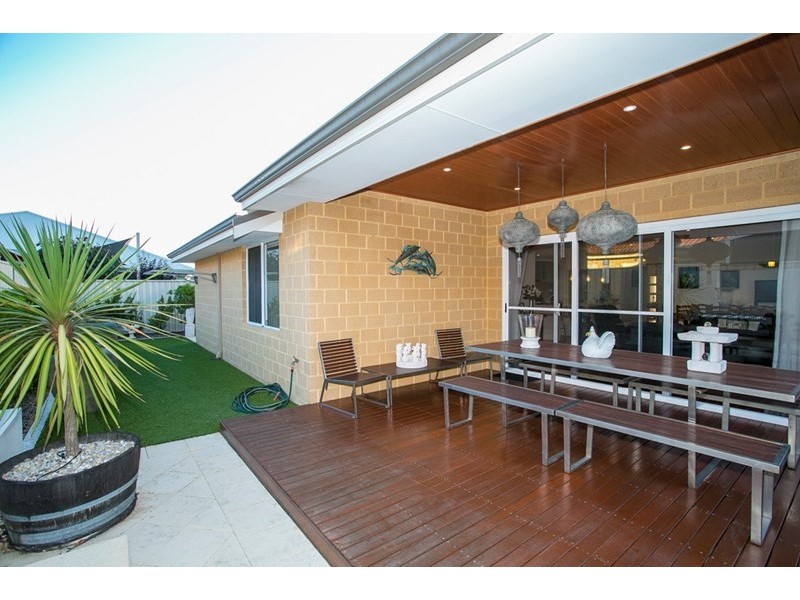 6 Colorino Avenue, Caversham WA 6055