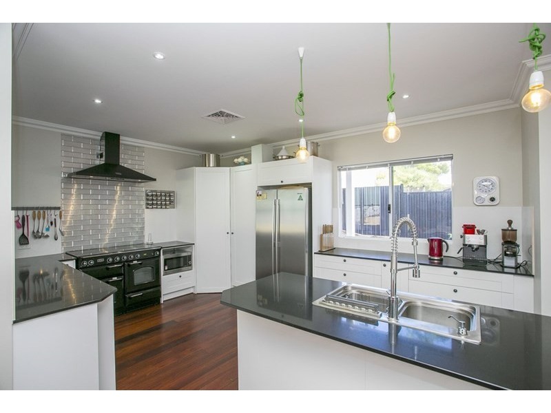 4a Shaftesbury Avenue, Bayswater WA 6053