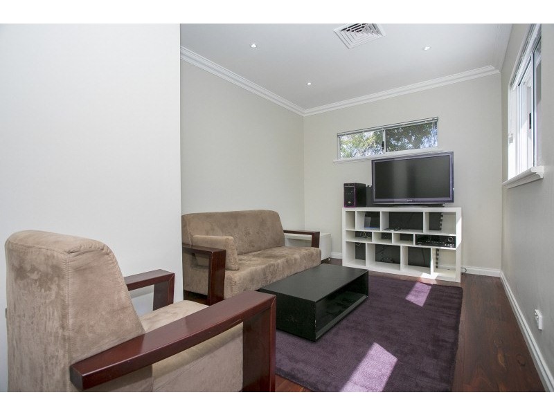 4a Shaftesbury Avenue, Bayswater WA 6053