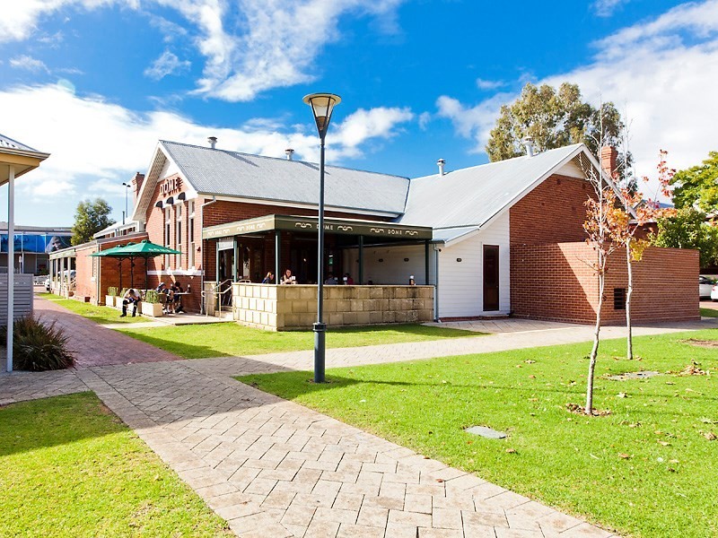 30/42 The Crescent, Midland WA 6056