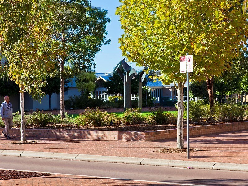 30/42 The Crescent, Midland WA 6056