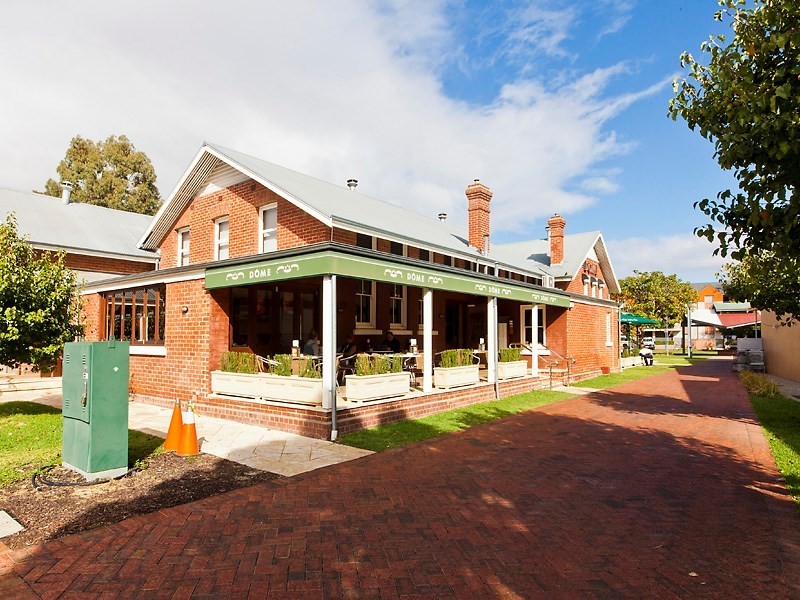 30/42 The Crescent, Midland WA 6056