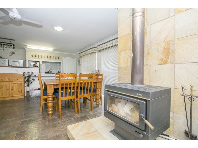 12 Gaza Court, Greenmount WA 6056