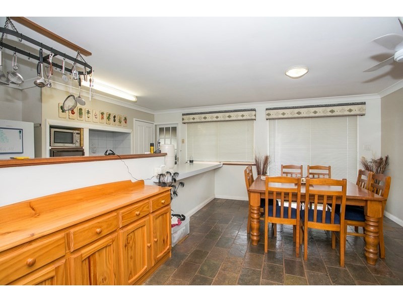 12 Gaza Court, Greenmount WA 6056