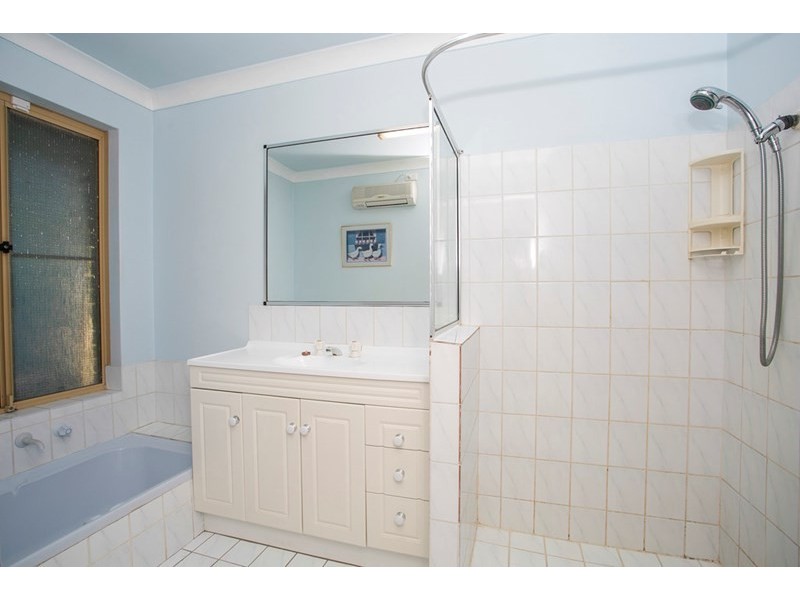 12 Gaza Court, Greenmount WA 6056