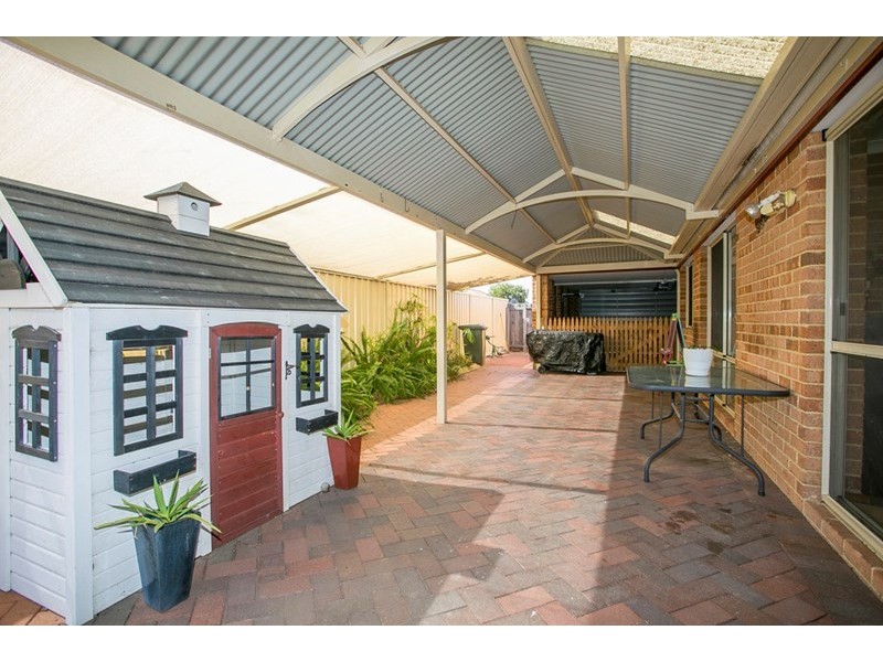 45 Lombardy Crescent, Caversham WA 6055
