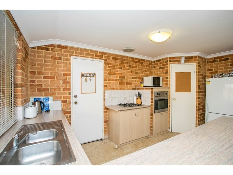 45 Lombardy Crescent, Caversham WA 6055