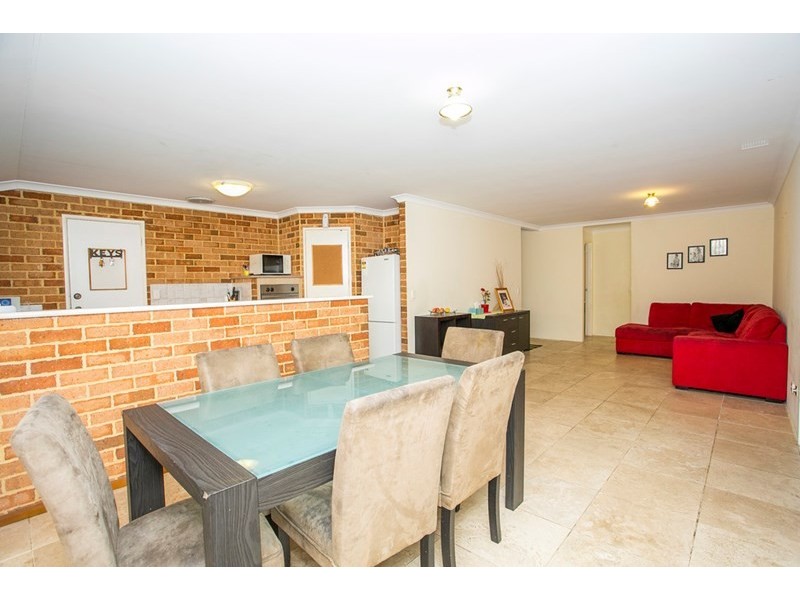 45 Lombardy Crescent, Caversham WA 6055