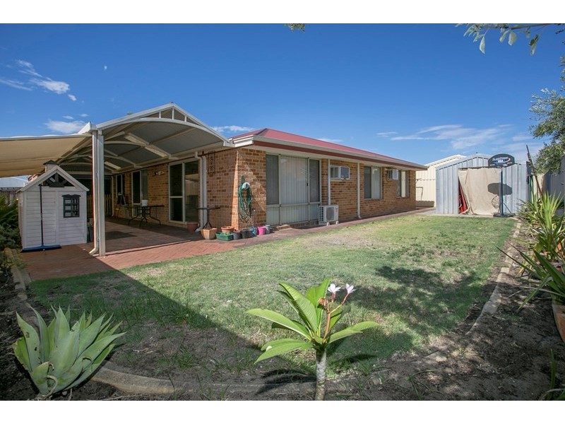 45 Lombardy Crescent, Caversham WA 6055