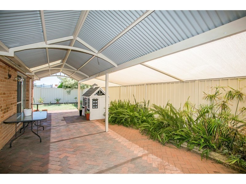 45 Lombardy Crescent, Caversham WA 6055