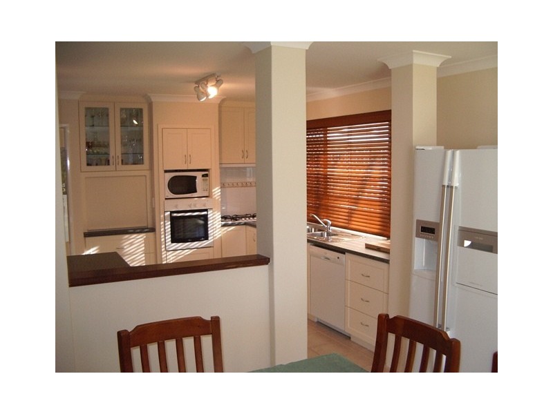 12 Tour Place, Middle Swan WA 6056