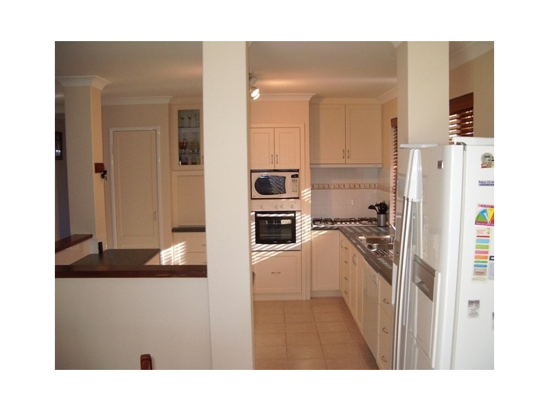 12 Tour Place, Middle Swan WA 6056