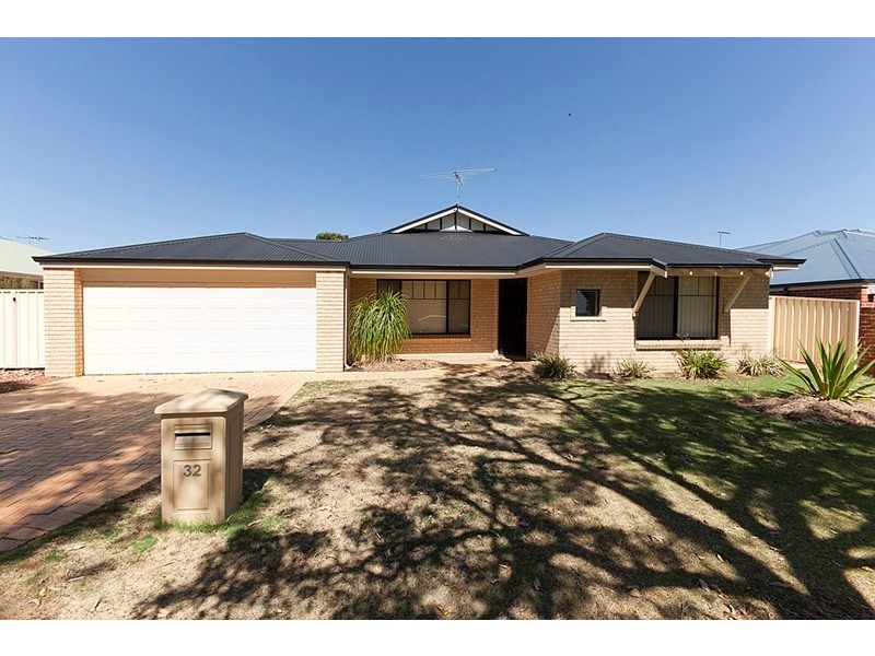 32 Weld Road, Swan View WA 6056