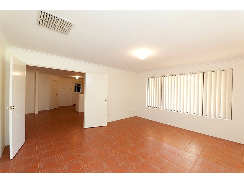 32 Weld Road, Swan View WA 6056