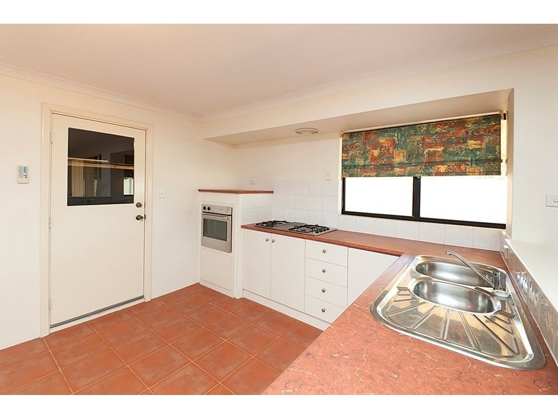 32 Weld Road, Swan View WA 6056