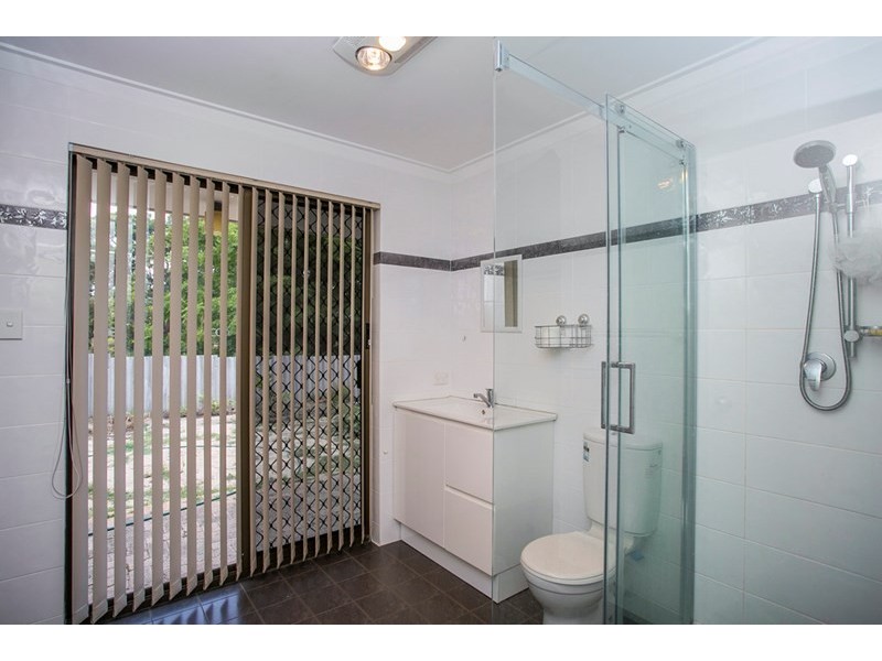 220A Blackadder Road, Swan View WA 6056