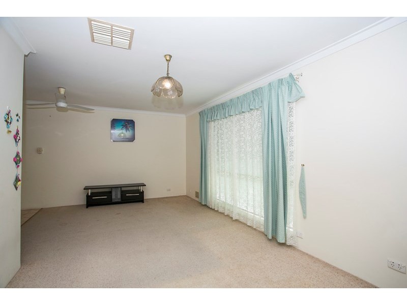 220A Blackadder Road, Swan View WA 6056