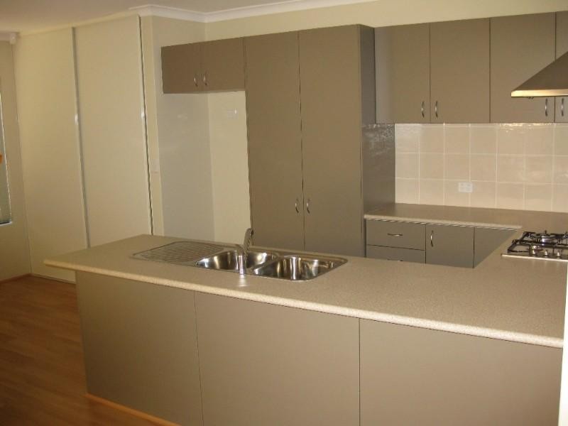 1/28 Hyde Street, Midland WA 6056