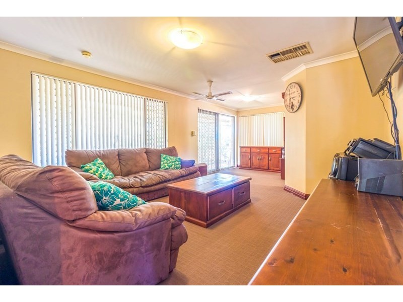 20 WHITE Street, Mount Helena WA 6082