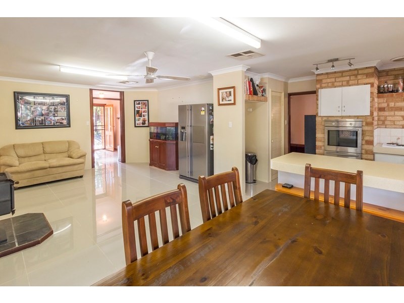 20 WHITE Street, Mount Helena WA 6082