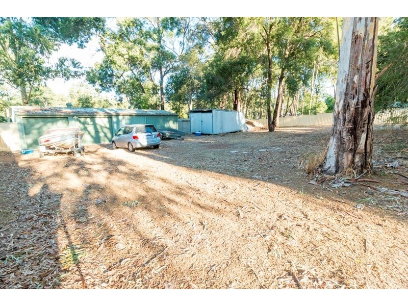 20 WHITE Street, Mount Helena WA 6082